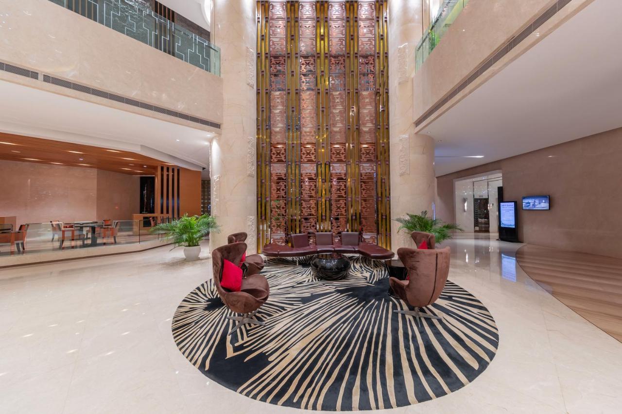 Movenpick Hotel Enshi Exteriör bild