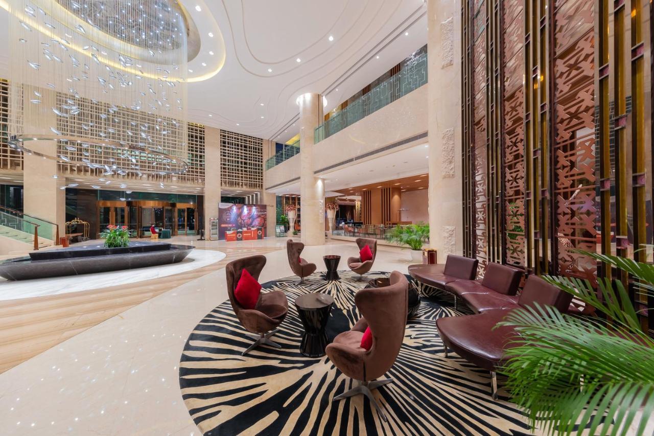 Movenpick Hotel Enshi Exteriör bild